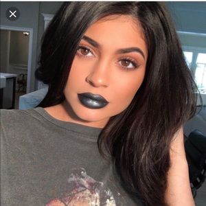 Kylie Kymajesty Lipstick w/ Kylie Box!